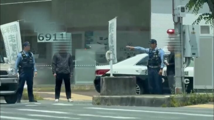 🚨事故対応をする警察官🚨パトカー🚨兵庫県警🚨 #パトカー #交通事故 #警察官 #兵庫県警