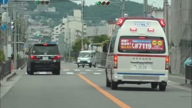 🚨🚨大逆走で緊急走行🚨🚨救急車🚨🚨 #救急車 #緊急走行 #サイレン #赤色灯