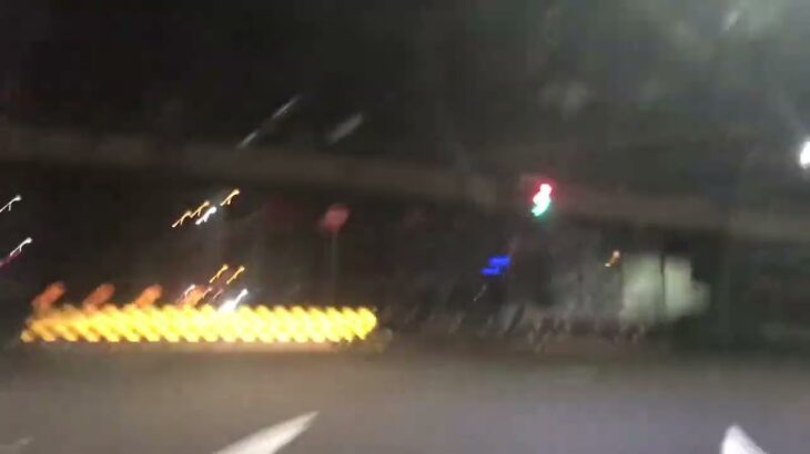 緊急走行　パトカー