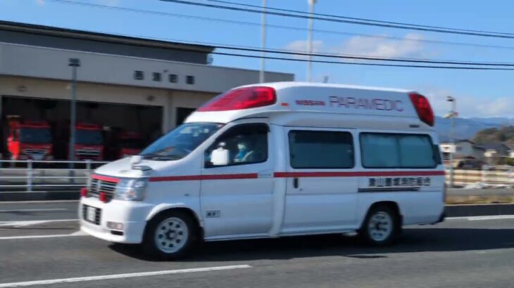 津山最古の救急車！エルグランドの緊急走行！！