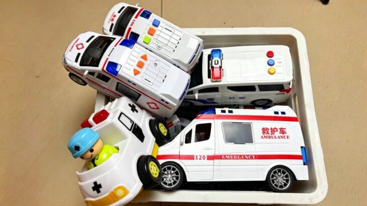 救急車を箱に集めて一台ずつ取り出します！サイレン鳴らして緊急走行テスト！