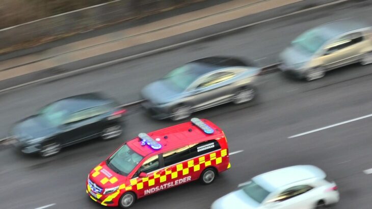 AIR CLIPS fire & rescue combivideo brandbil og ambulance i udrykning feuerwehr einsatzfahrt 緊急走行 消防車
