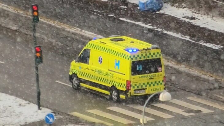 AIR CLIPS fire & rescue combivideo brandbil og ambulance i udrykning feuerwehr einsatzfahrt 緊急走行 消防車