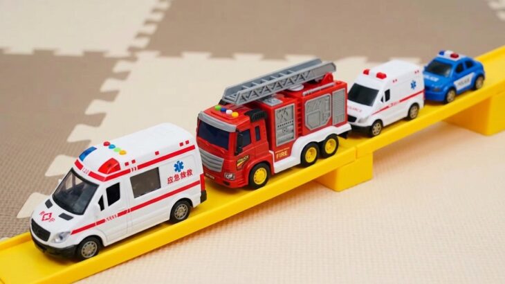救急車のミニカー走る☆緊急走行テスト☆坂道走る｜ Ambulance miniature car runs! Emergensy driving test