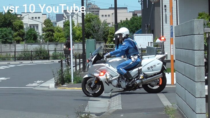 なんで止まらないの？小学生の通学路をすっ飛ばすBMW！！横から一部始終を見ていた白バイが追走！•ミニクーパーのBBAが警察に不満顔！•小走りの女子大生をガン無視！！•レンタカーが停止線ぶっちぎり！等