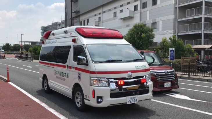 【緊急走行】松ヶ本町交差点を右折する救急車。茨木市消防本部　白川救急隊