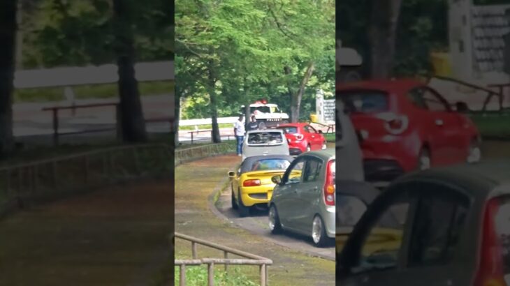 緊急走行していく、スズキ・ソリオパトカー🚨🚔️、奥多摩湖界隈👮