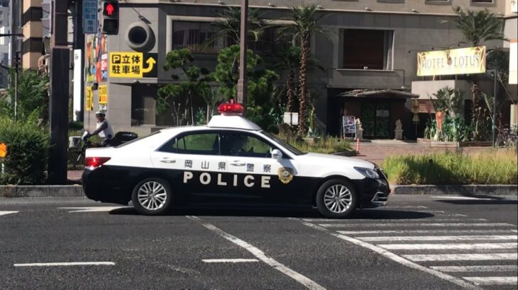 【緊急走行】交差点を左折！岡山県警察　210系パトカー