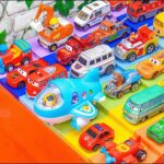 たくさんの救急車とパトカーのミニカーを箱からどんどん出す。緊急走行テスト｜Ambulance & Police Minicars Running! Emergency Slope Drive Test