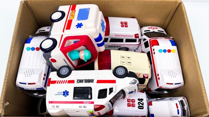 救急車のミニカーが箱に並びました。チェック、坂道を緊急走行テスト☆Ambulance Toy Run Down The Slope. Emergency Drive Test!