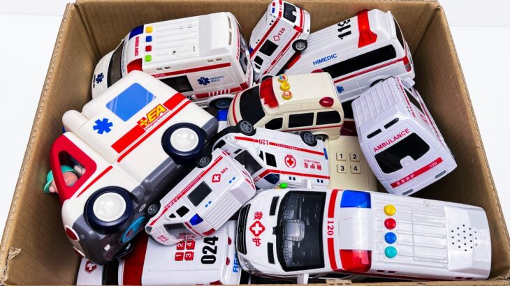 救急車（ミニカー）たちが坂道走る。緊急走行テスト。サイレン鳴る トミカMiniature ambulances drive up a hill. Emergency driving test.