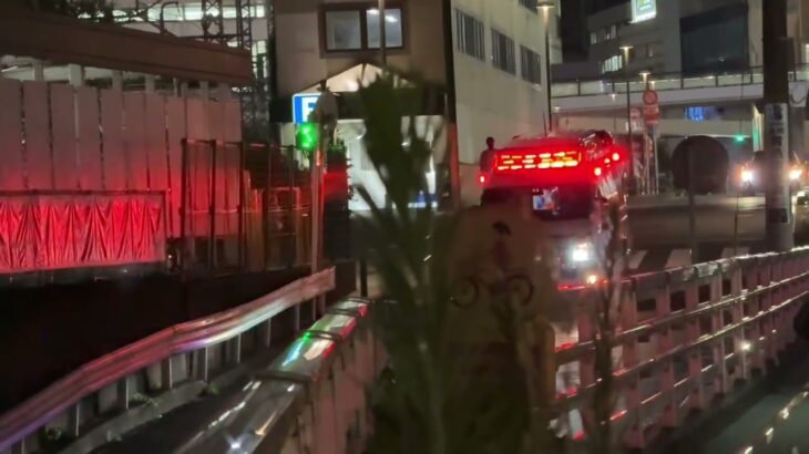 藤沢駅付近の現場を出発するハイメディック救急車【南藤沢救急隊・藤沢市消防局】