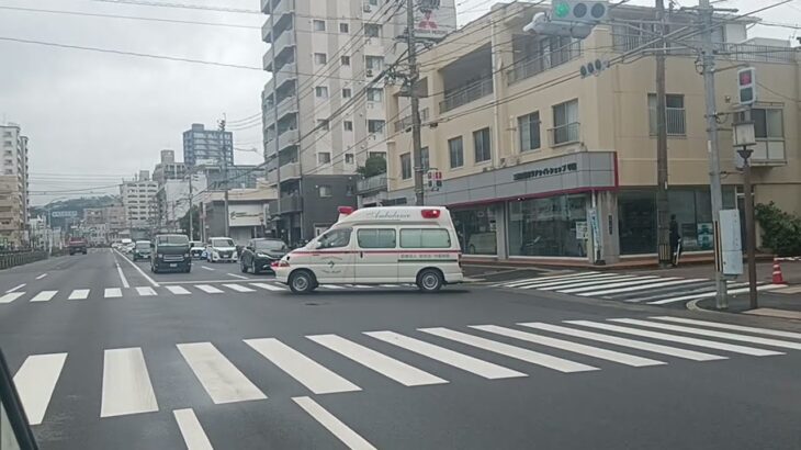 【緊急走行】貴重な2Bグランビア救急車が合成音声を吹鳴しながら日置市へ転院搬送!守屋病院ドクターカー