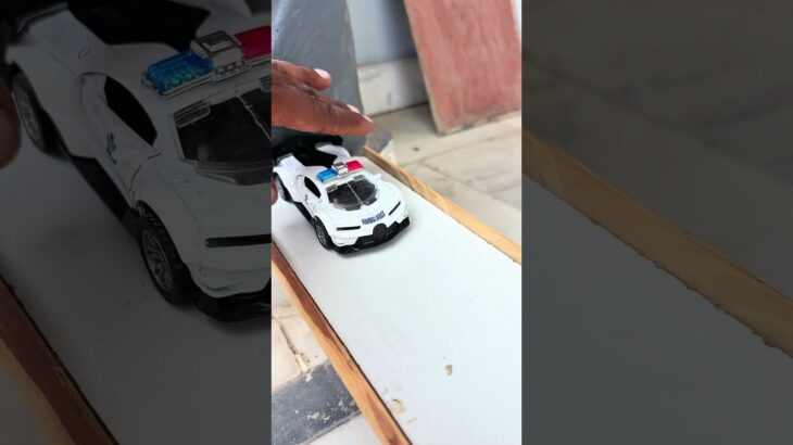 たくさんの『救急車』を箱にまとめ、坂道を走らせた。緊急走行テスト｜ “Ambulance” Minicar runs in an emergency. Slope driving test