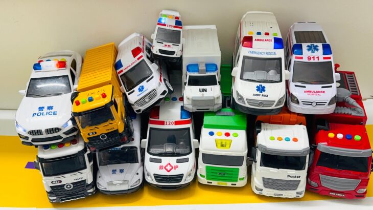 救急車のミニカー走る☆緊急走行テスト☆坂道走る｜ Ambulance miniature car runs! Emergensy driving test