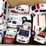 救急車のミニカー走る！緊急走行テスト！坂道走行です☆ Ambulance minicar runs in an emergency with sirens sounding