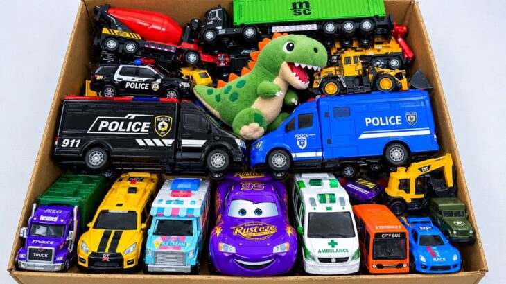 救急車ミニカーが走る。緊急走行テスト！坂道走る！サイレン鳴る☆ Ambulance minicar runs in an emergency with sirens sounding