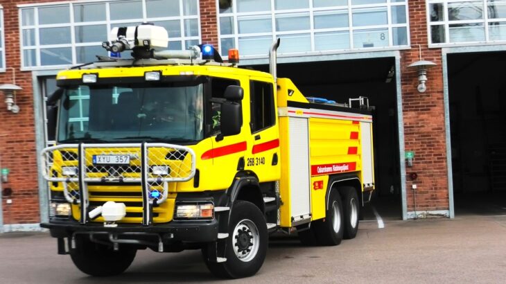 NEW CLIPS fire & rescue combivideo brandbil og ambulance i udrykning feuerwehr einsatzfahrt 緊急走行 消防車