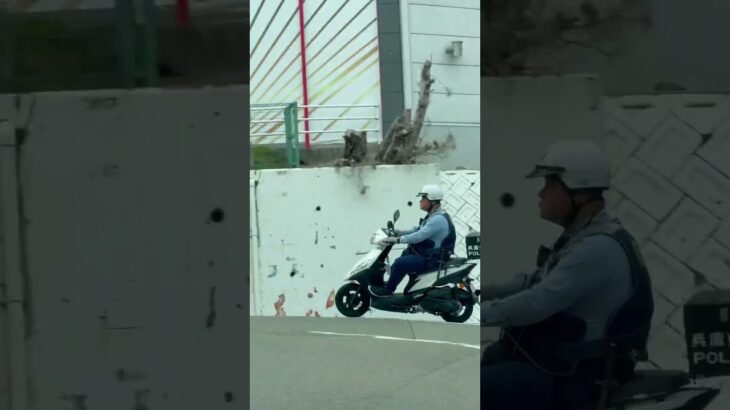 🫡🫡バイクの警察官が格好いい🫡🫡 #警察官 #警察バイク #兵庫県警 #走行動画 #shorts #shortvideo #short #shortsfeed
