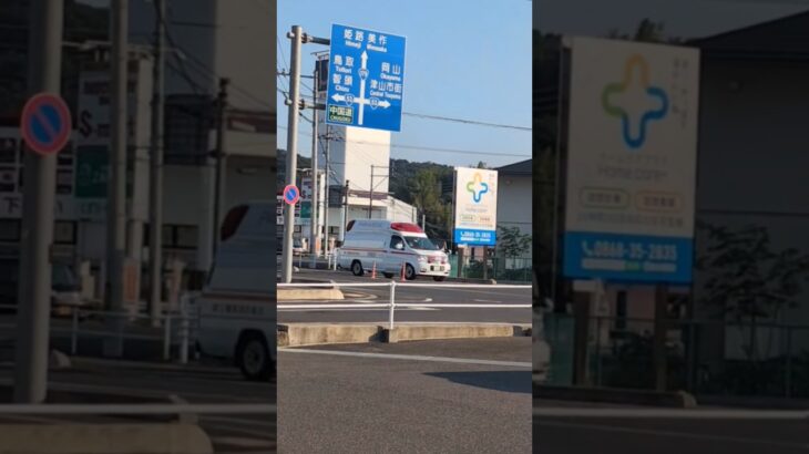 まだまだ現役のエルグランド救急車