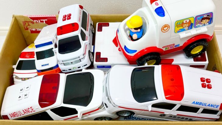 救急車のミニカー走る！緊急走行テスト！坂道走行して遊んでいくよ。おかたづけあり