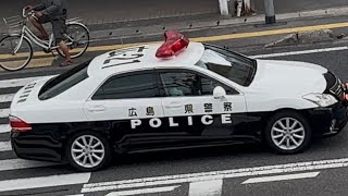 パトカー　緊急走行