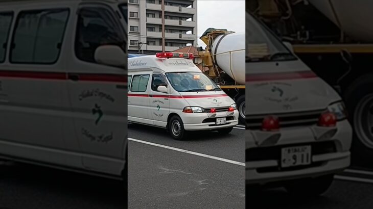 【緊急走行】絶滅危惧種の2Bグランビア救急車交差点進入!守屋病院ドクターカー