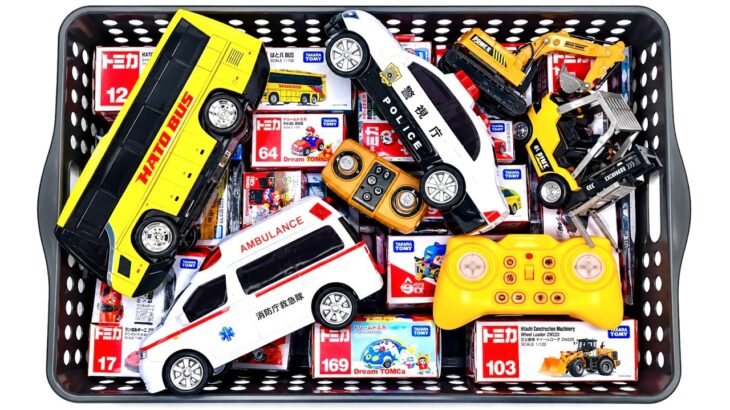 🚑 トミカ救急車コレクション！坂道を一気に緊急走行してみた☆