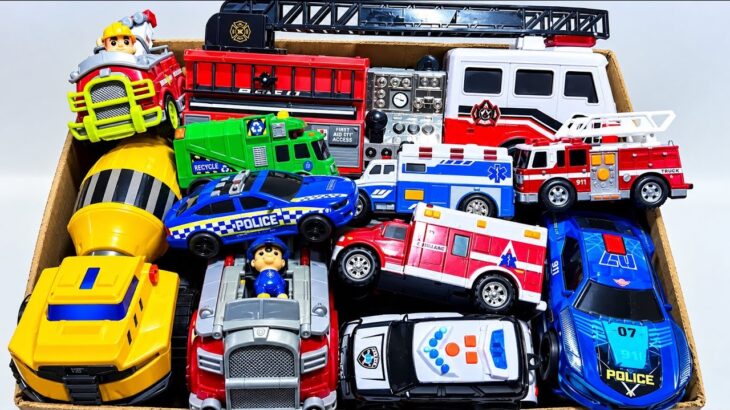 箱いっぱいのパトカー＆緊急車両！🚓🚑 消防車・救急車・ゴミ収集車のサイレン＆坂道走行！