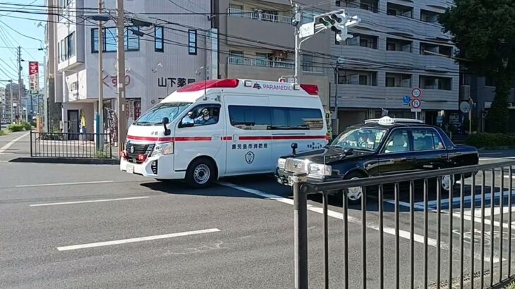 【緊急走行】中州通りで新型パラメディック救急車同士の鉢合わせ!鹿児島市消防局郡元救急隊　伊敷救急隊