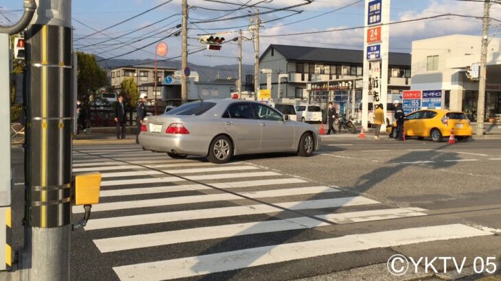 【緊急走行】事故現場に臨場するゼロクラウン覆面パトカー（高知県警・高知警察署）